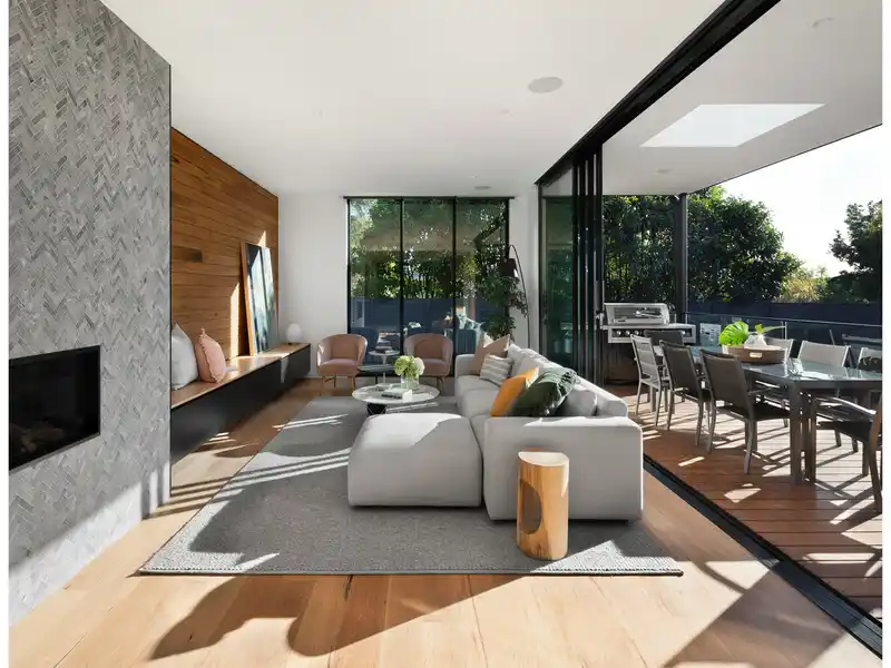 The Valley Realtor AZ Property Listing
